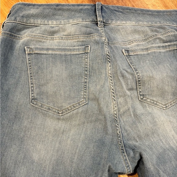 Torrid Skinny Premium High Rise Jegging Jeans - Medium Wash - Size 20 - Picture 5 of 5